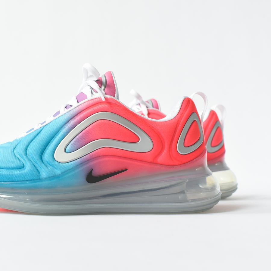 nike air max 720 hot lava